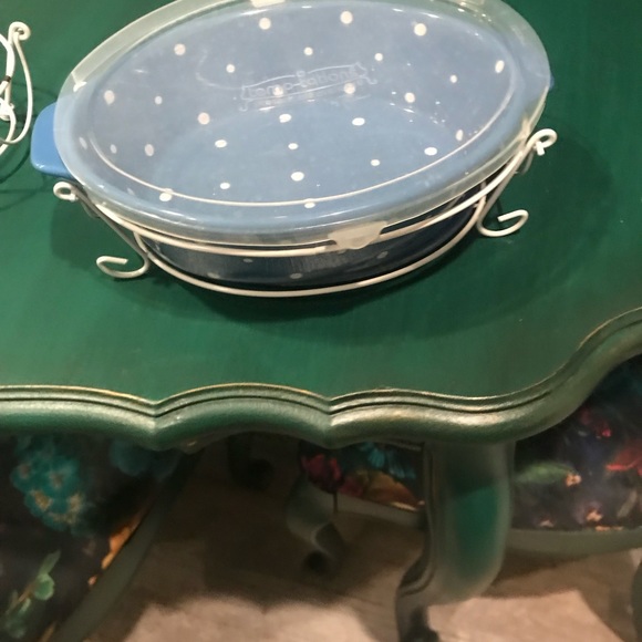 Temptations bakeware and carrier - Picture 2 of 4